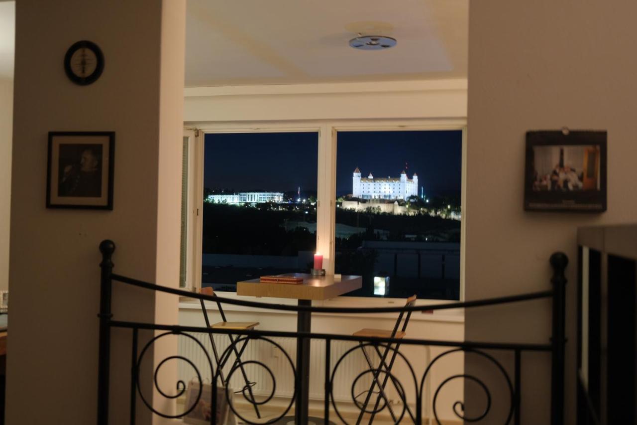 Studio With A View Of The Center Of Братислава Экстерьер фото